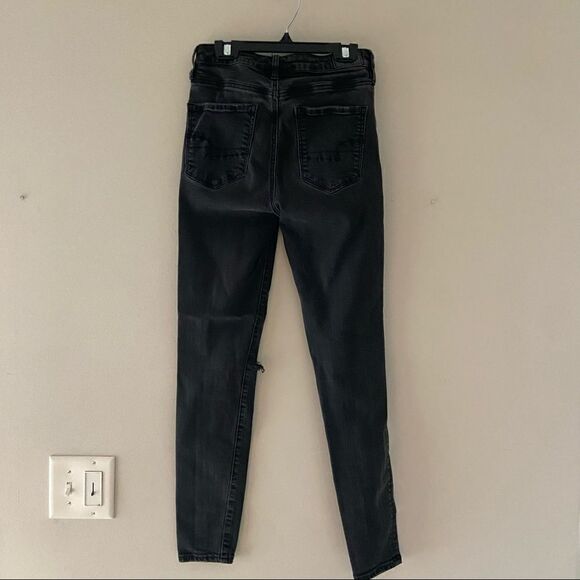 American Eagle Black Super High Rise Jegging size 4 - Picture 3 of 8